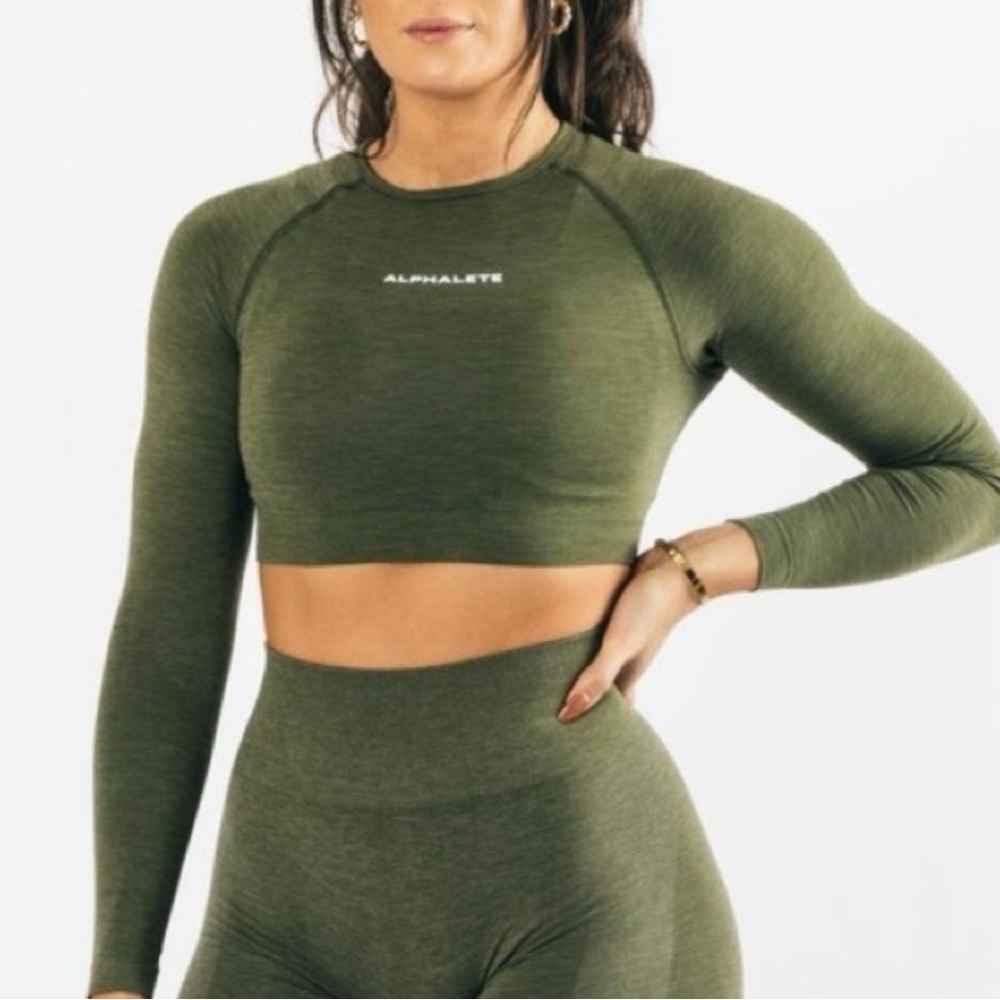 Alphalete Women's Olive Green Crop Top
